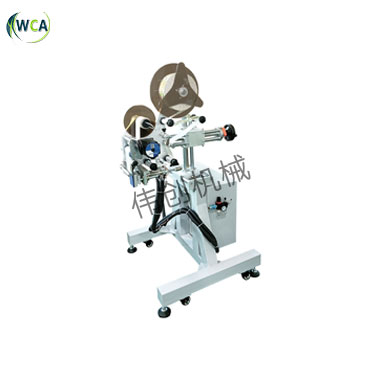 �N���^����